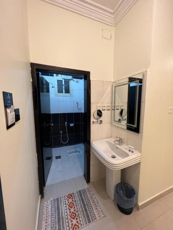أجنحة ورد للوحدات الفندقية Khamis Mushait Extérieur photo