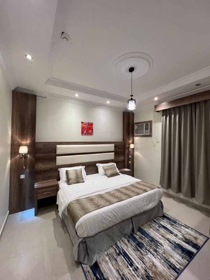 أجنحة ورد للوحدات الفندقية Khamis Mushait Extérieur photo