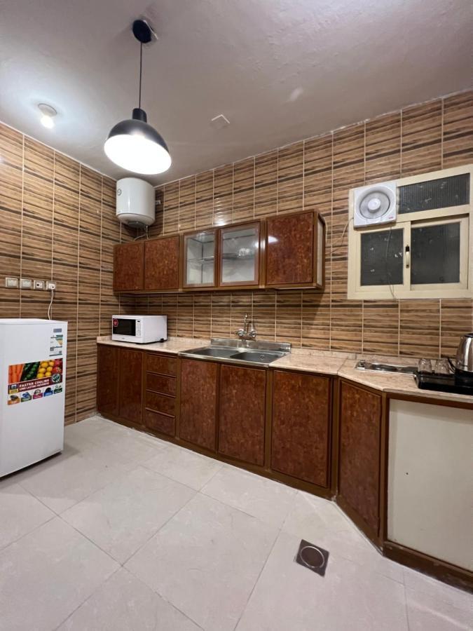 أجنحة ورد للوحدات الفندقية Khamis Mushait Extérieur photo