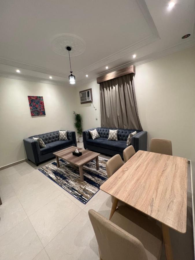 أجنحة ورد للوحدات الفندقية Khamis Mushait Extérieur photo