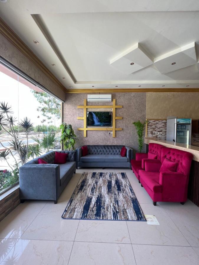 أجنحة ورد للوحدات الفندقية Khamis Mushait Extérieur photo